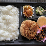 Vivo - レンコンつくね弁当、食べ応え抜群でしたねぇ〜♪(´ε｀ )