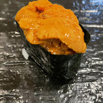 鮨 波づき - バフンウニ（岩手）