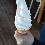 むらかみ牧場 グレースコート - マスカルポーネソフト(330円)