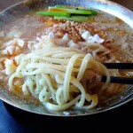 麺's 冨志 - 濃厚味噌タンタンの麺