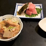 ミツワ - 煮込みと刺し身盛り小
