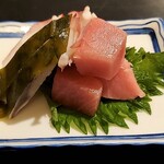 ミツワ - 左は〆さば