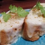 個室×日本酒 海鮮バル 魚蔵 - とろーりチーズバゲット