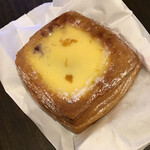 Boulangerie Artisan'Halles - フロマージュ・ア・ラ・クレーム　¥300