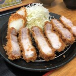 とんかつ 栄ちゃん - 断面を眺める