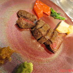 Oh！マイステーキ - 国産牛　赤身ステーキ　1380円(税込)　※写真のステーキは約半分の状態です