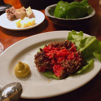 カルネジーオ イースト - 