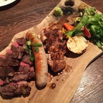 炭焼料理 サカバ シックス - 肉3種盛り合わせ