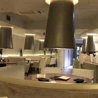 焼肉白炭 - 綺麗な店内