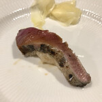 うを徳 - 鰹の藁炙りのにぎり