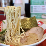 熟成とんこつラーメン専門 一番軒 - 麺リフト（はりガネ）