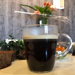 Hanawo Mederu Ba Souha - ホットコーヒー