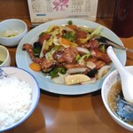 北京料理 竜馬 - 3色みそ炒め定食+肉のうま煮