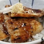 蝦夷前そばと豚丼 北堂 - ミニ豚丼