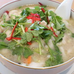 Shanhai En - 酸菜鱼（漬物と魚の煮込み）