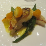 リストランテ カノビアーノ - 鯛ソテー、黄トマトレモンタイムソース野菜ソテー