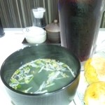 ホワイト餃子小山店 - スープ