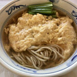 Yamagata Oishii Mono Hiroba Narisawa - 乾麺は新潟十日町の妻有そば (玉垣製麺所) つなぎに布海苔が使われているので温かいそばでものびない