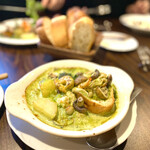 仙人掌 - 前菜 これは絶対に食べろ
      【 小エビのブルゴーニュ風グラタン 】＋500円
      これは食べなきゃ損をする。500円プラスだけど絶対注文をして欲しい。