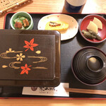 炭火焼うなぎ 東山物産 - 