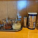 麺屋 永太 - 卓上調味料