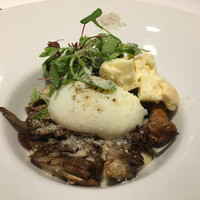 Lien - きのこソテーとホワイトエッグの温泉卵