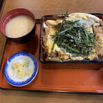 三河屋 - 上カツ丼　1100円