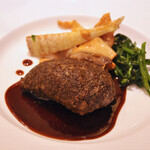 レストラン アラジン - 鴨の胸肉のロースト　蕗の薹で包んで