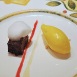 レストラン アラジン - チョコレートとソルベ