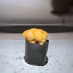 菊鮨 - バフンウニ・・いつもたっぷり盛られるのが嬉しい。美味しいですよ。