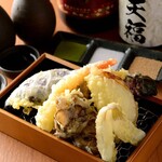 天ぷら 海鮮 地酒 弥栄 - 料理写真:天ぷら盛り合わせ