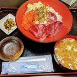 いちば食堂 - 海鮮丼　800円