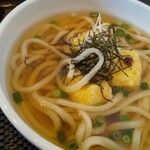 小十郎グリル昔ながらの洋食屋 - モッツァレラチーズを天ぷらにしてウドンに乗せました！