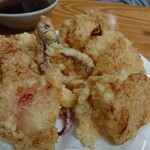 瀧の家 - 新玉ねぎとイカの天ぷら 450円