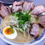 信長 - こってりとんこつラーメン　トッピング　チャーシュー