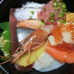 Uodon - 豊漁丼(1,080円)