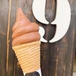 9ソフトクリーム - チョコレートソフトクリーム