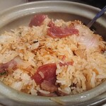 粤港美食 - ・中華腸詰と干し豚バラ土鍋ご飯（２人前） 1630円　混ぜた後