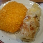 しんにゅう駅前食堂 - コロッケとチーズちくわ