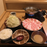 Sukiyaki shabu shabu kaiseki ryouri azuki - 