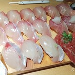 うを勢 - 光り物ばっかりでまっ白(笑)
      幸せすぎる光景♡