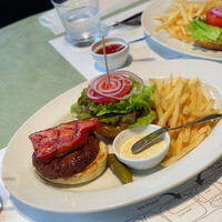 37 Steakhouse & Bar - 