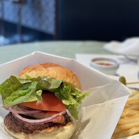 37 Steakhouse & Bar - 