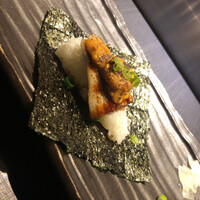 鉄板焼　一如 - 雲丹の手巻き寿司みたいな感じ