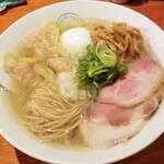 麺屋 六感堂 - 特性ワンタン麺（しお）