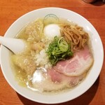 麺屋 六感堂 - 特性ワンタン麺（しお）