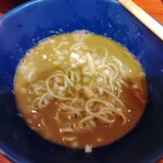 麺処 にぼし香 - スープ投入