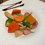 丿貫 - 丿貫(十数種類の彩り野菜の温サラダ)