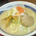 8番らーめん - 野菜ラーメンとんこつ味 