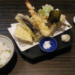 蕎麦 やすたけ - 天然えびとお野菜の天ぷら
